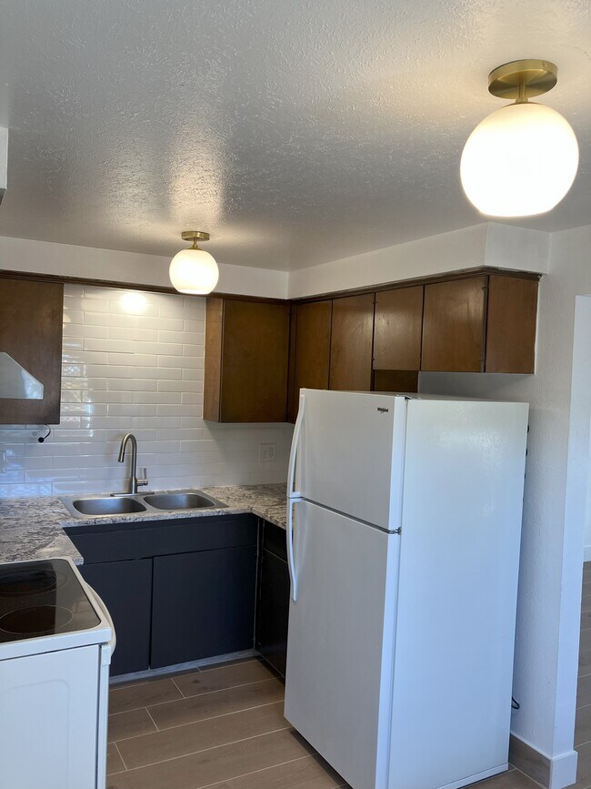 Foto del edificio - 1501 E 16th St