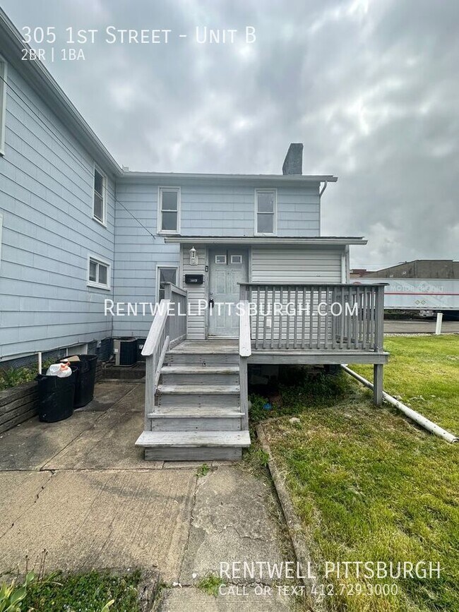 Building Photo - 2 Bedroom Duplex in California