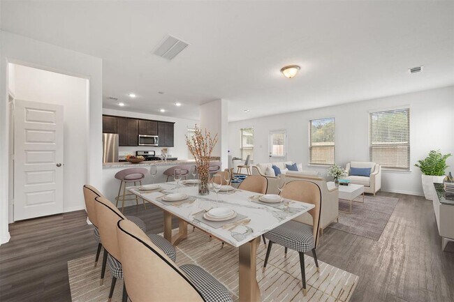 Foto del edificio - 16540 Moss Ln