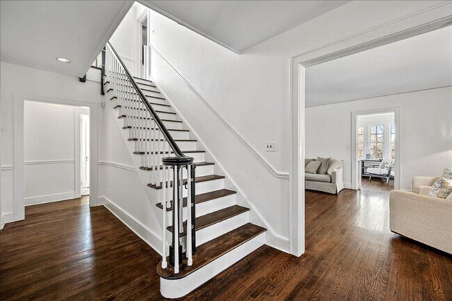 Foto del edificio - Manor Woods 5 Bedroom 2.5 Bathroom Colonial Home