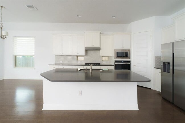 Foto del edificio - 3810 Brushy Creek Rd