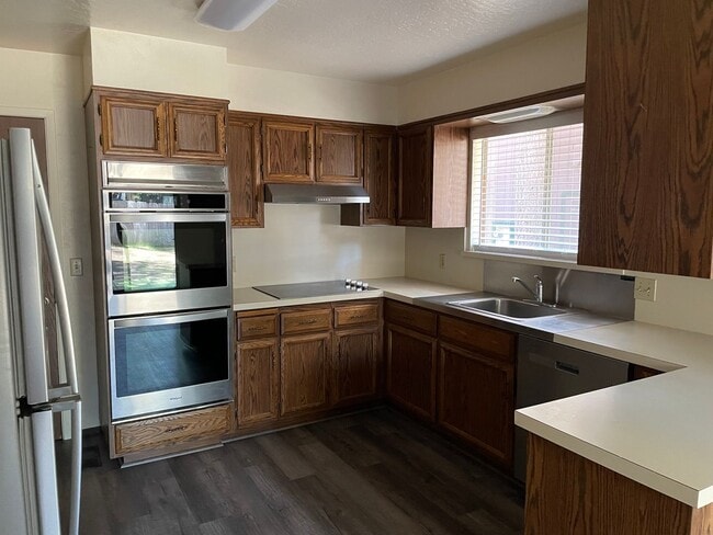 Foto del edificio - Great Location - Al Tahoe Home with Upgrades