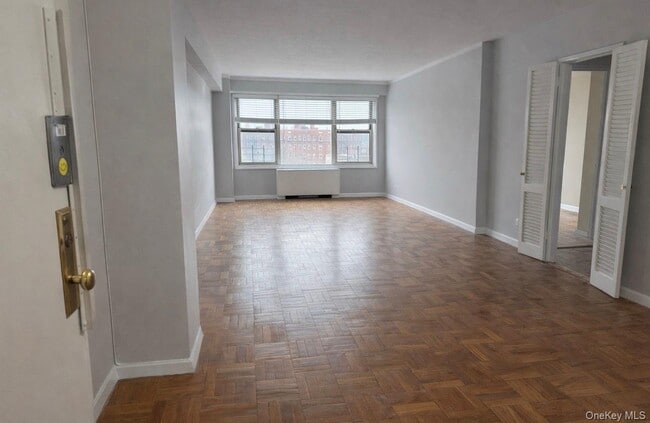 Foto del edificio - 10740 70th Rd