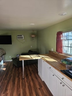 Building Photo - 266 W Branch St