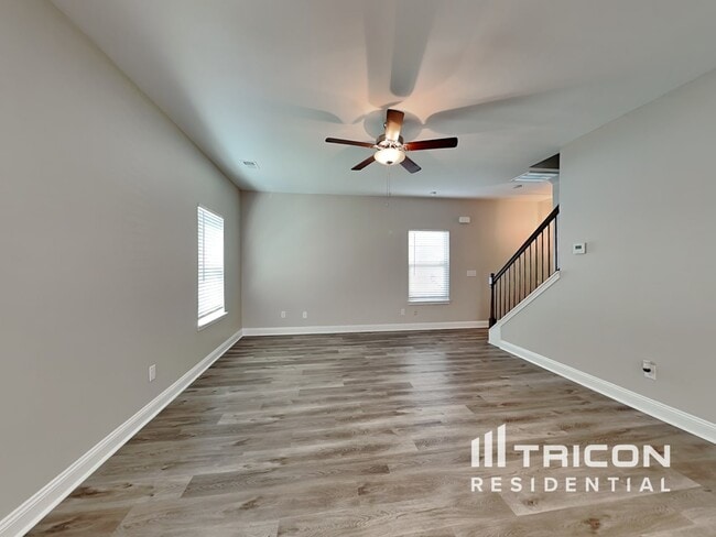Building Photo - 6408 Walnut Way Union City GA