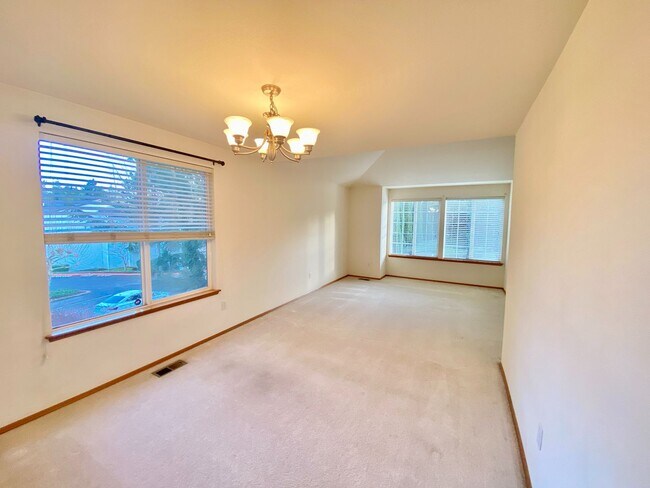 Foto del edificio - Beautiful 4-Bedroom $50 OFF RENT PER MONTH...