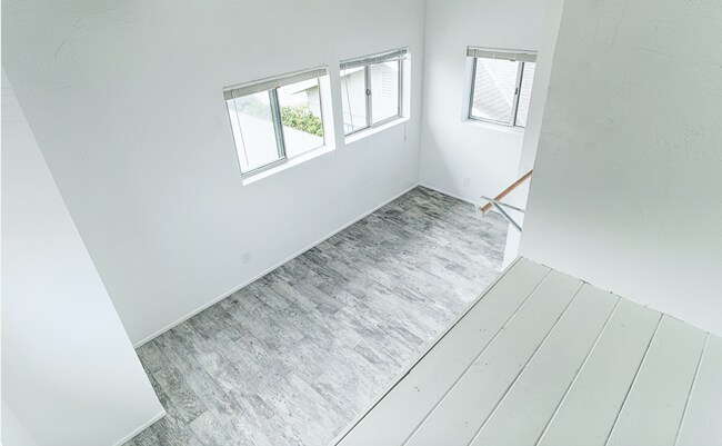 Foto del edificio - 2-Bedroom/1 Bathroom - Isla Vista