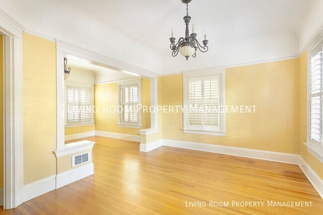 Foto del edificio - Vintage Charm with Modern Conveniences at ...