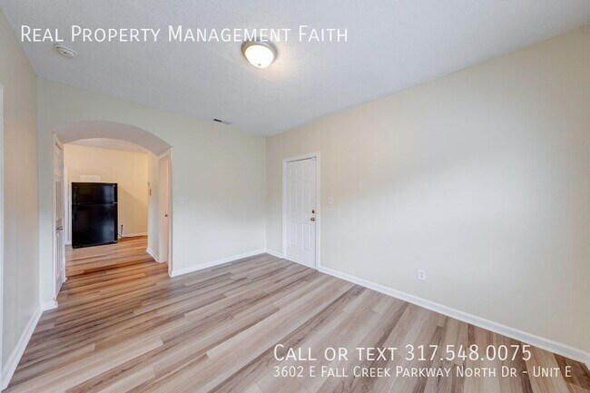 Foto del edificio - 3602 E Fall Creek Pkwy N Dr