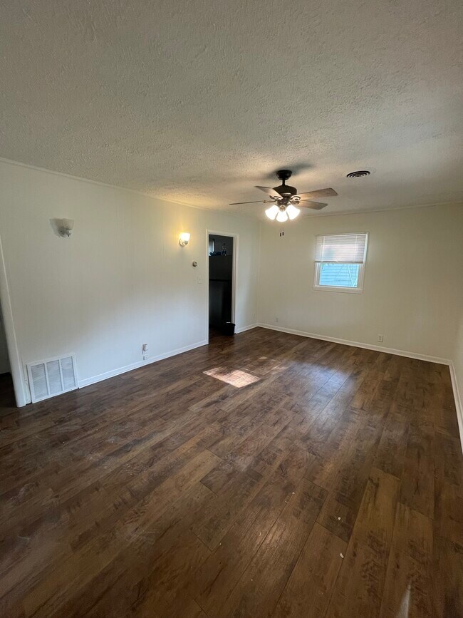 Foto del edificio - 4614 Saint Margaret Ln