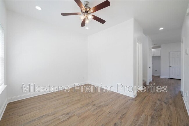 Building Photo - 3308 Moulton St
