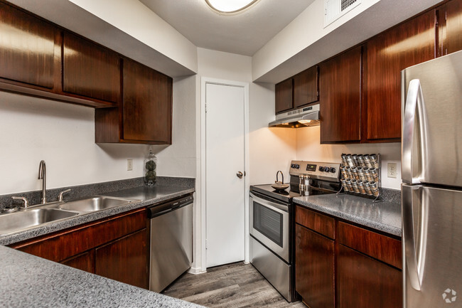 2BR, 2BA - 950SF Kitchen - Christiwood