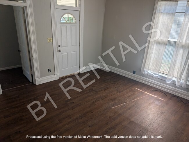 Foto del edificio - 226 E 13th St