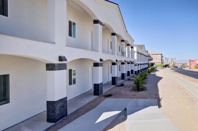 Foto del edificio - 2160 Swanson Ave