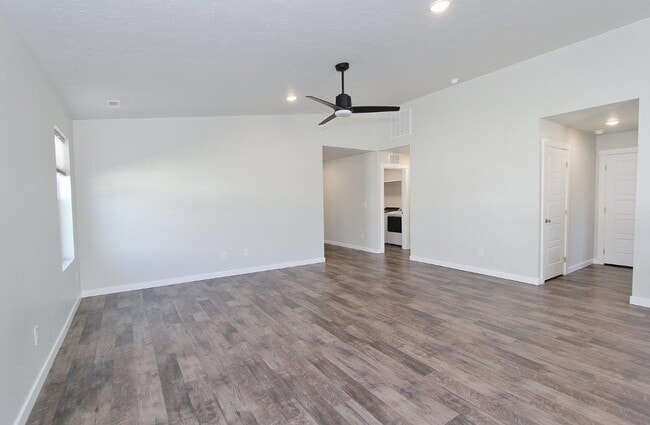 Building Photo - 2255 N Blue Marsh Wy