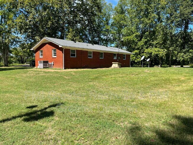 Building Photo - 2061 N Hurricane Creek Rd