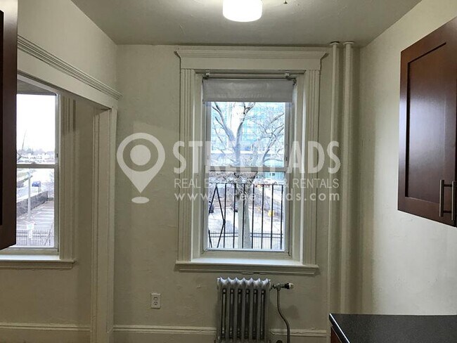 Foto del edificio - 1 bedroom in Boston MA 02215