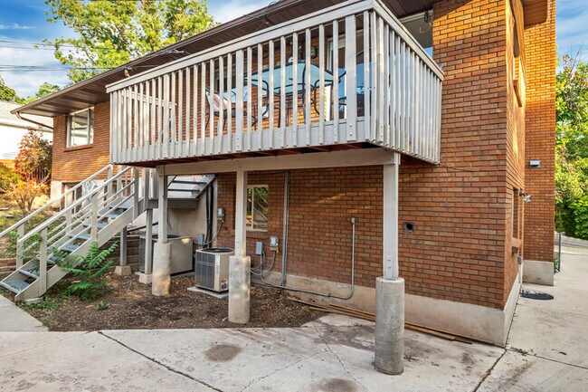 Foto del edificio - 2551 Elm Ave
