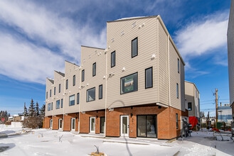 Building Photo - Bowwood Block