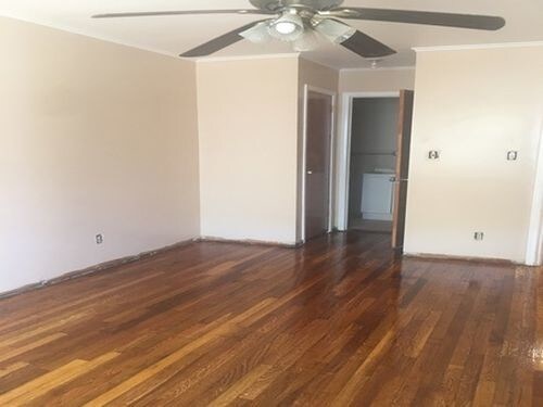 Foto del edificio - 1358 E 89th St