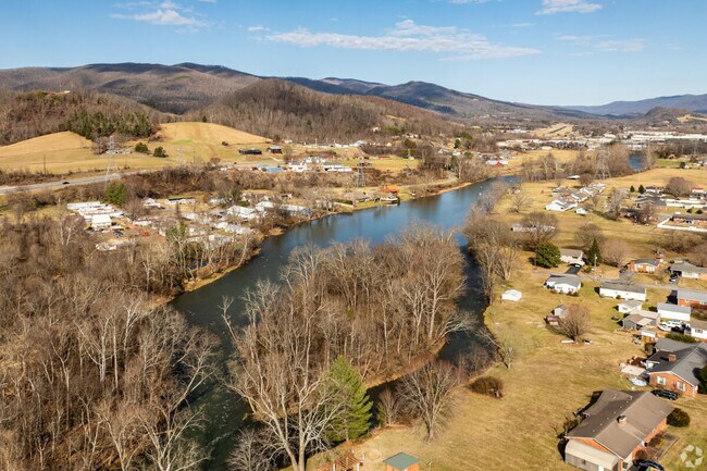 Quiet neighborhoods run along the Watauga River.