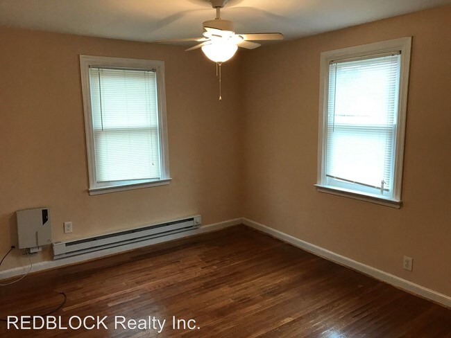 Building Photo - 2 br, 1 bath Apartment - 1600 Elaine Street