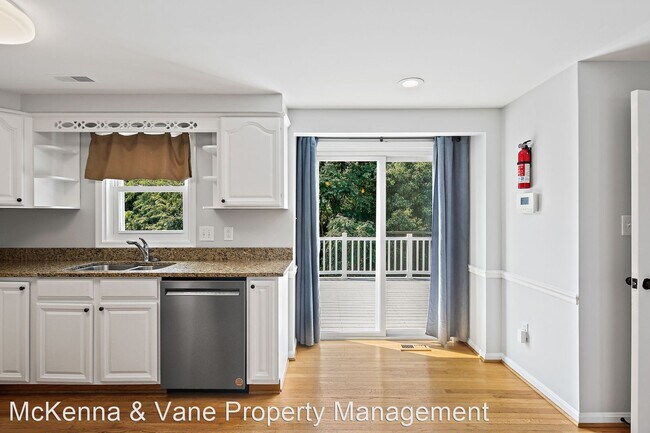 Building Photo - 4 br, 4 bath House - 303 Westridge Circle