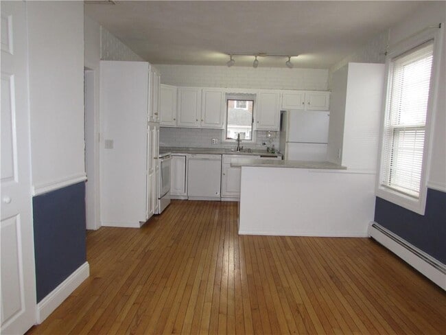 Building Photo - 531 Smithfield Rd