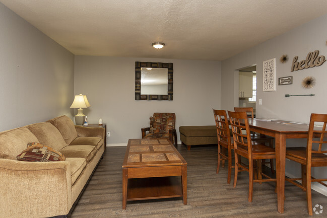 Antioch Crossing Apartments Overland Park