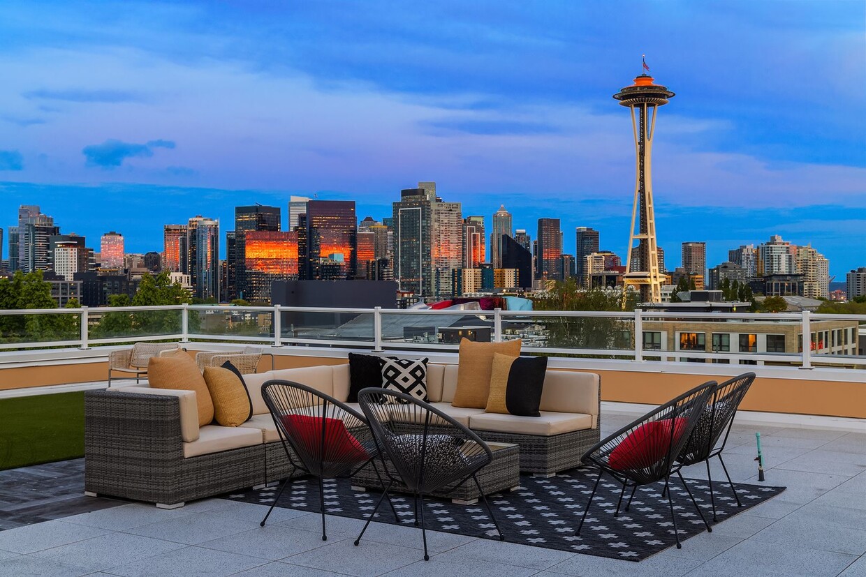 Primary Photo - Queen Anne Penthouse