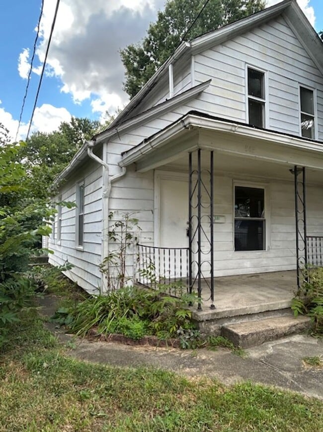Building Photo - University Park 5BR/2BA—Walkable to UA, Fl...