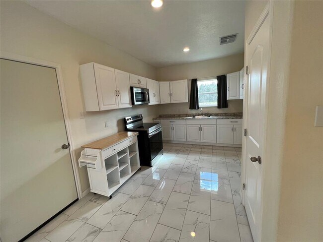 Foto del edificio - 1901 Cemetery Rd