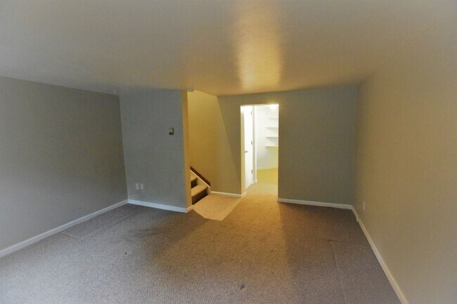 Foto del edificio - Spacious, Beautiful 1 Bed/1.5 Bath Condo i...