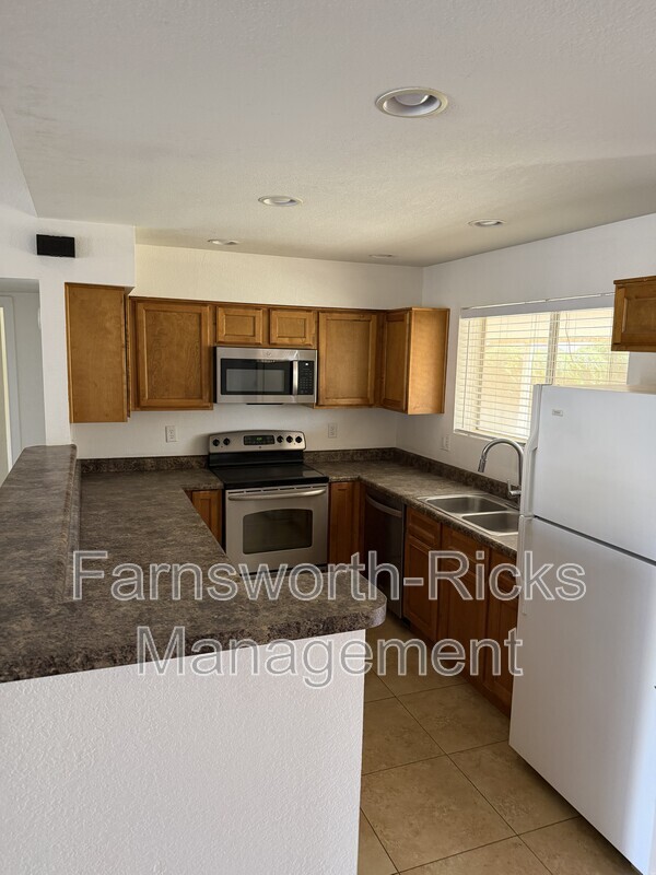 Foto del edificio - 4861 E Evergreen St