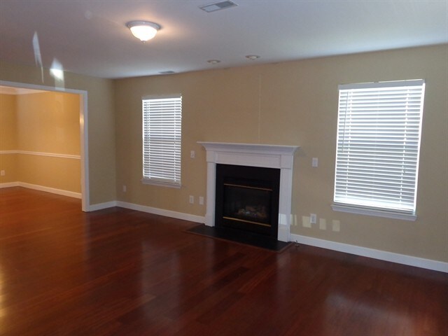 Building Photo - 2069 Prescott Way