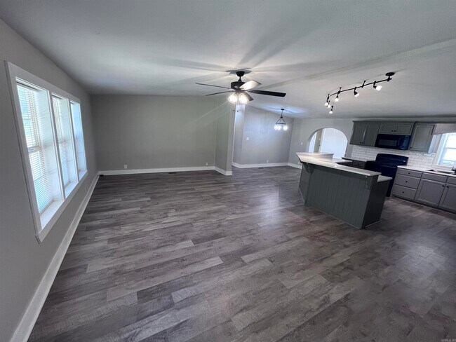 Foto del edificio - 2584 Black Jack Rd