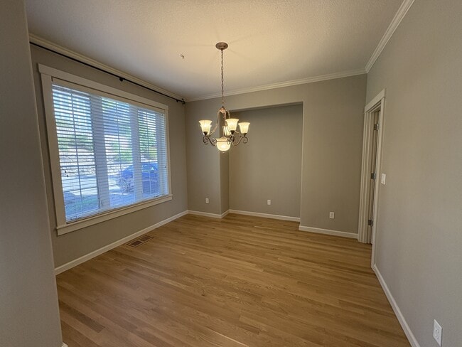 Building Photo - 10630 SW Kable St