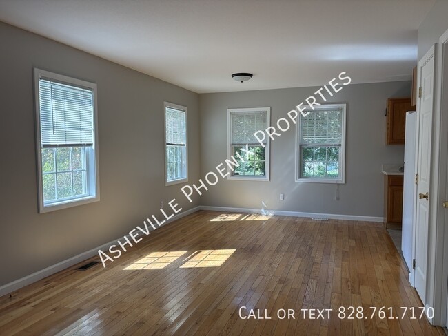 Building Photo - 101 Lanier Ln