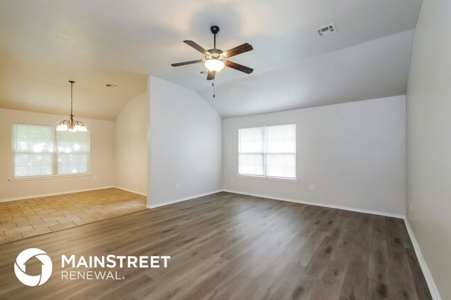 Building Photo - 1338 Selborne Pl