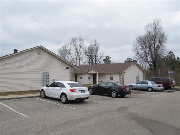 Primary Photo - 1009 Ferrell St