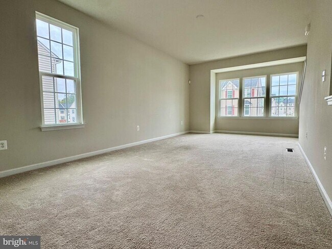 Foto del edificio - 509 Rolling Valley Dr