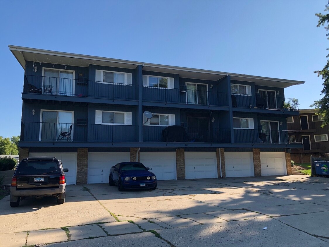 Primary Photo - 85 N Lyle Ave
