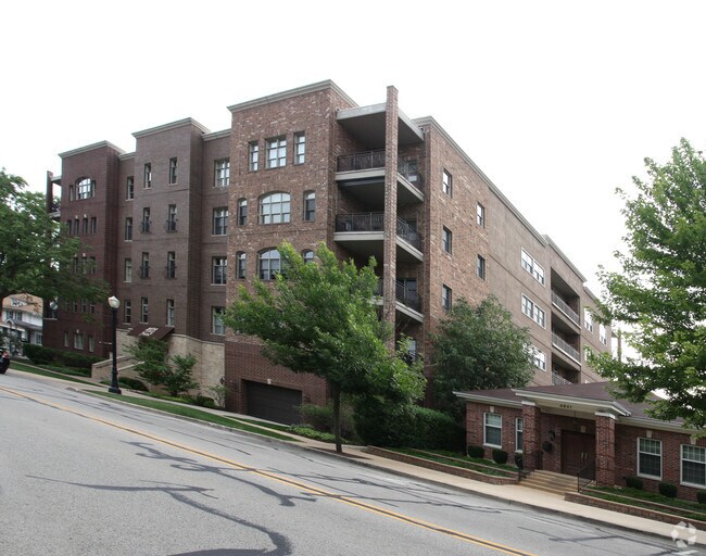 Primary Photo - 4929 Forest Ave