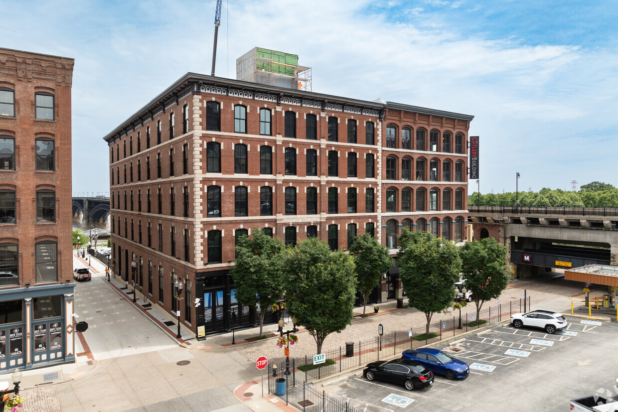 Primary Photo - Greeley Lofts