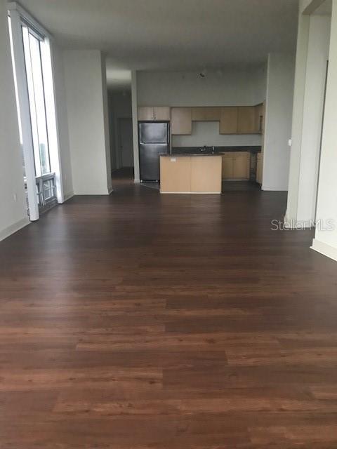 Building Photo - 413 E Pine St