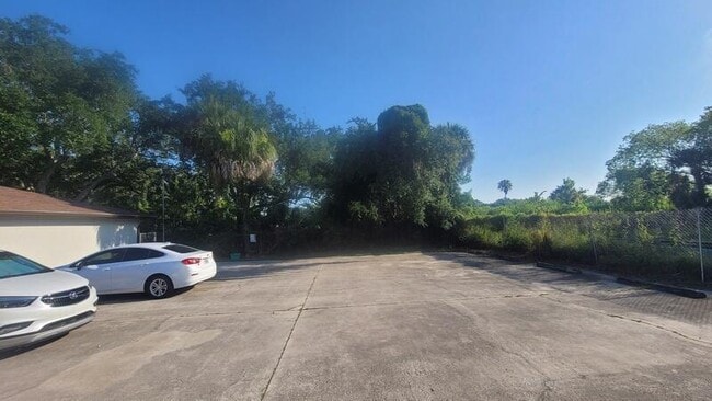 Building Photo - 500 Titus St