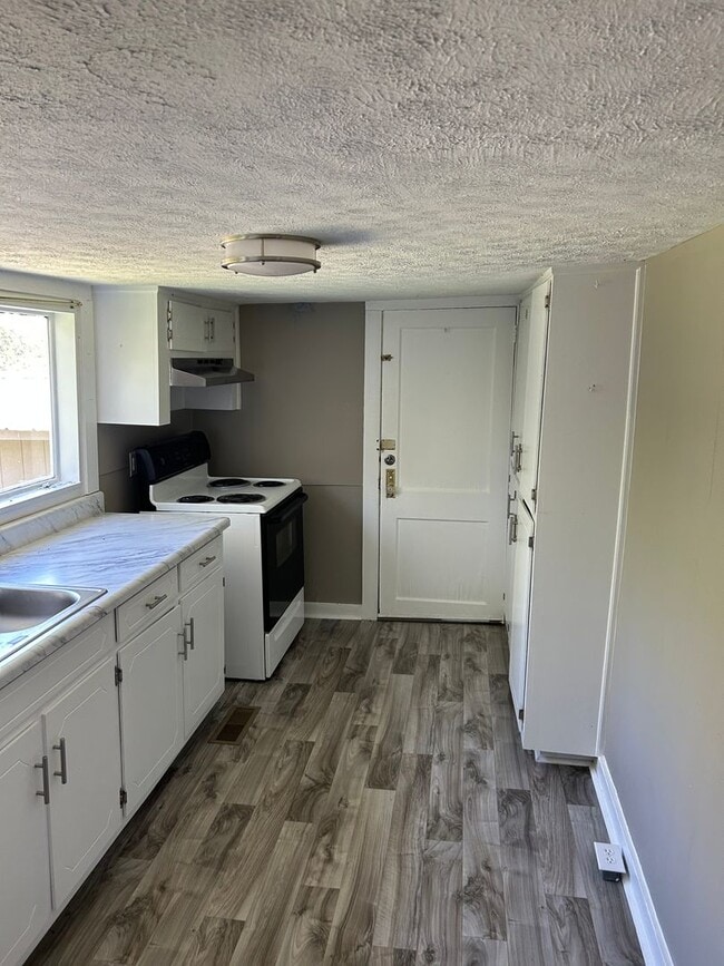 Foto del edificio - 1415 Hatcher Ave SE