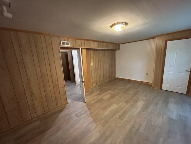 Building Photo - 732 S Hyannis Dr, North Chesterfield, VA 2...