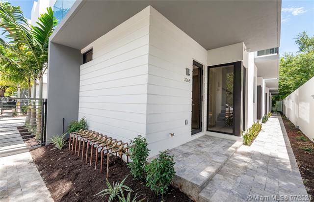 Foto del edificio - 3262 Bird Ave