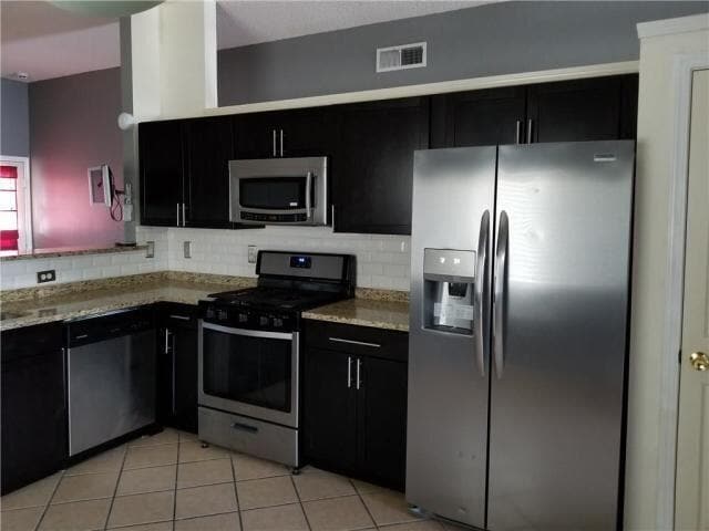 Building Photo - 305 De Palma Pl